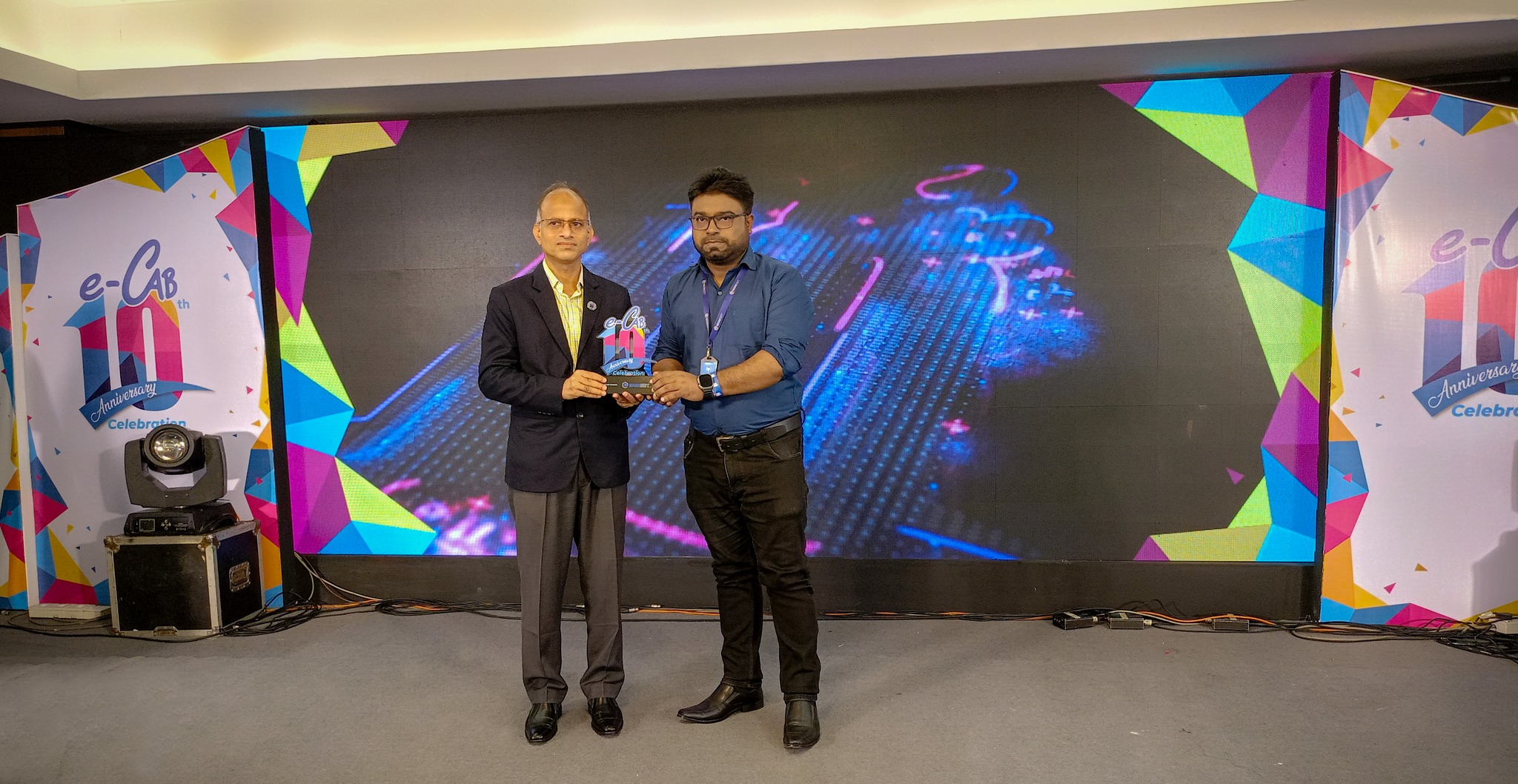 Crest from Home Secretary at E-Cab